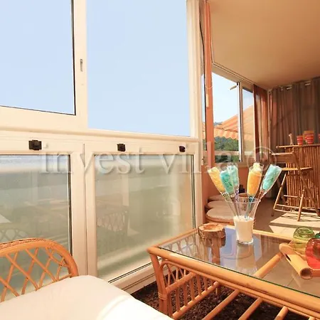 Mandelieu-la-napoule Sleeps 4 Pool *